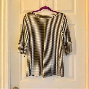 Grey/white striped puffed sleeve top